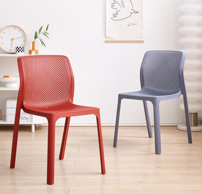 Factory Wholesale Nordic Modern Plastic Dining Chairs restaurant Stackable PP Dining Chairs