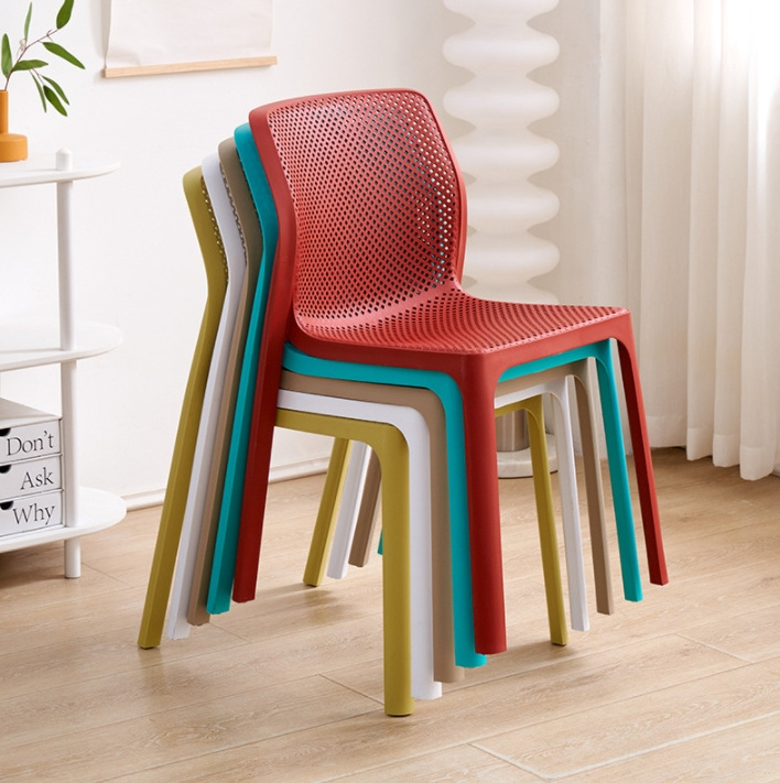 Factory Wholesale Nordic Modern Plastic Dining Chairs restaurant Stackable PP Dining Chairs