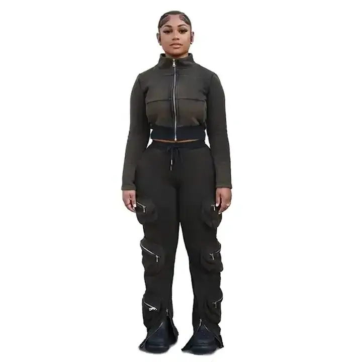 2023 Sweatsuit 2 Piece Sets Flare Zipper Bottom Women Crop Zip Up Hoodie Women Cargo Pants With Side Pockets Cargo Sweatpants