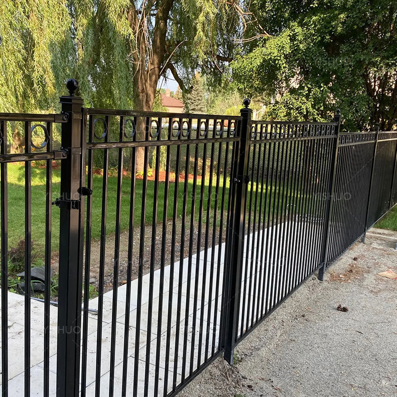 High quality steel residential security metal portable pickets wrought iron site fencing/Spear Steel Picket Fence for sale