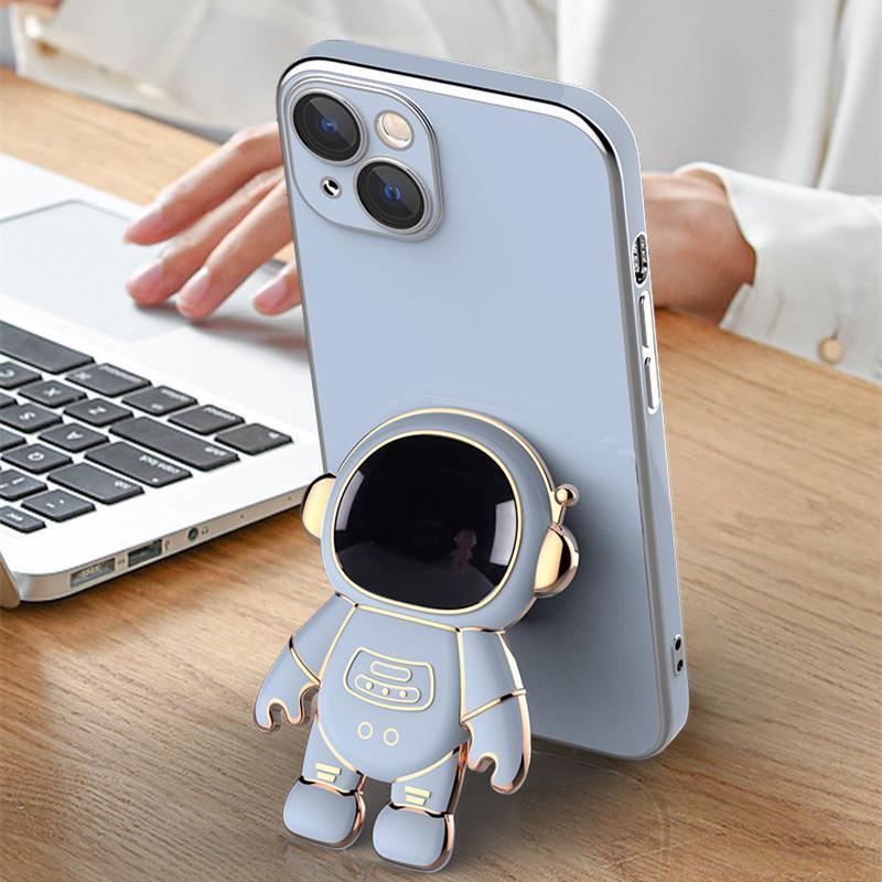 For Iphone 14 13 12 11 Pro Max Cover Luxury Case  Custom Silicone Phone Case With Astronaut Phone Holder Stand