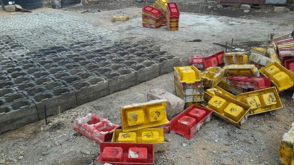 precast concrete mould block hollow interlock