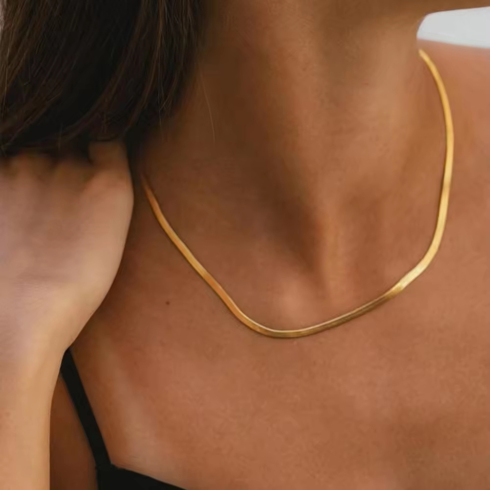 High quality 18K Gold Plated Stainless Steel Herringbone Necklace Jewelry Waterproof Flat Snake Chain Clavicle Necklace Femme