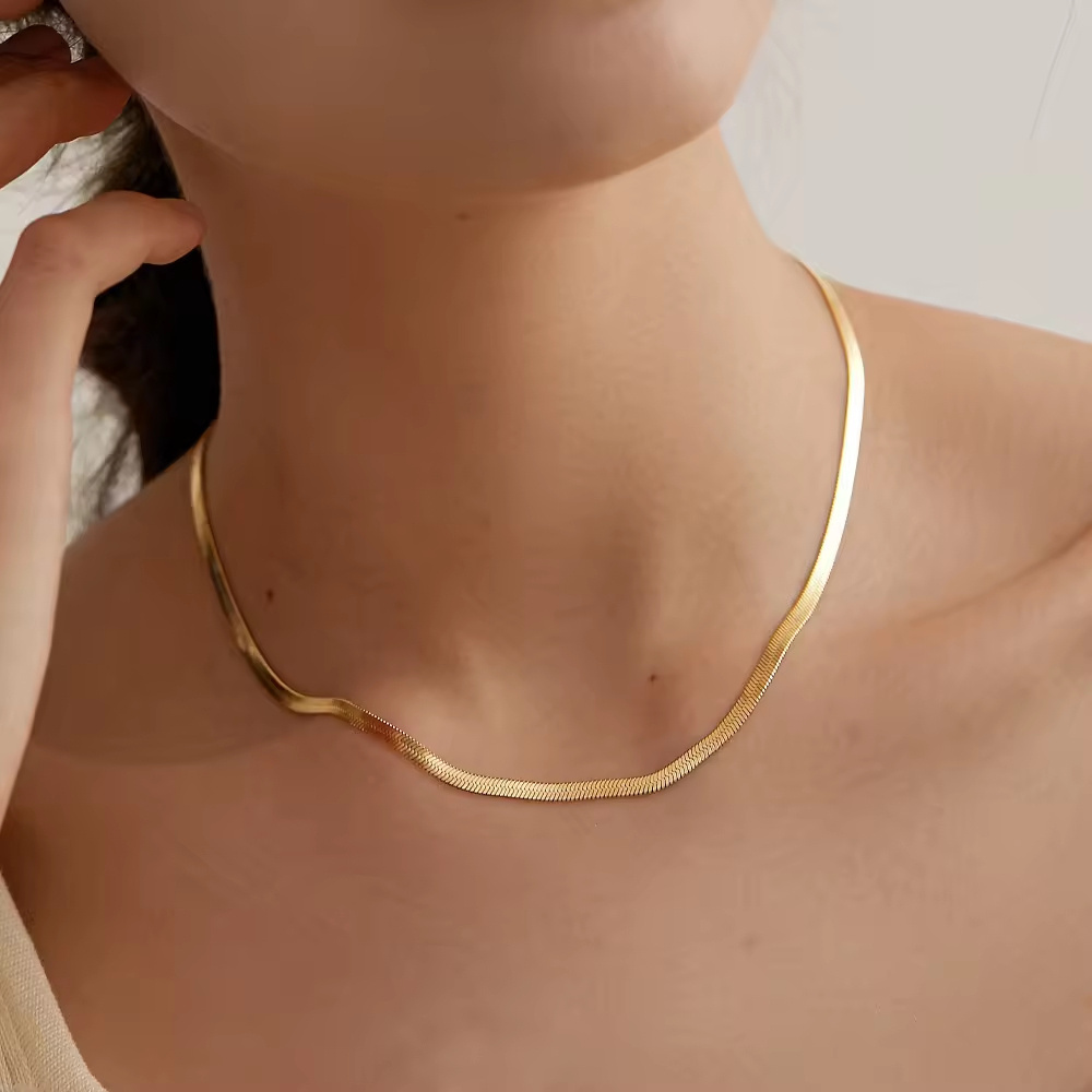 High quality 18K Gold Plated Stainless Steel Herringbone Necklace Jewelry Waterproof Flat Snake Chain Clavicle Necklace Femme