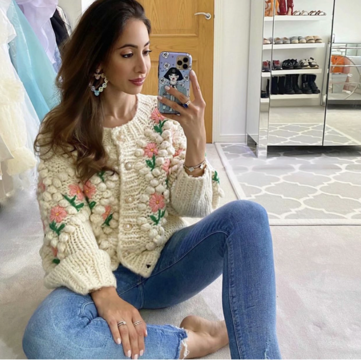 2023 New Design Custom Hand Knitted Fuzzy Pearl Button Cardigan Embroidered Crochet Plus Size Women Sweaters crochet top