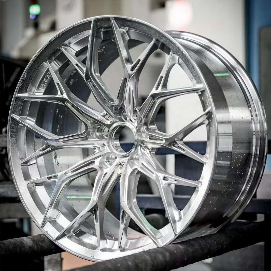 YTD Custom High Grade Light Weight Silver Passenger Car Wheel 5x114.3/120 Racing Car Forged Wheel 16-24 Inch Aluminum Alloy Rim