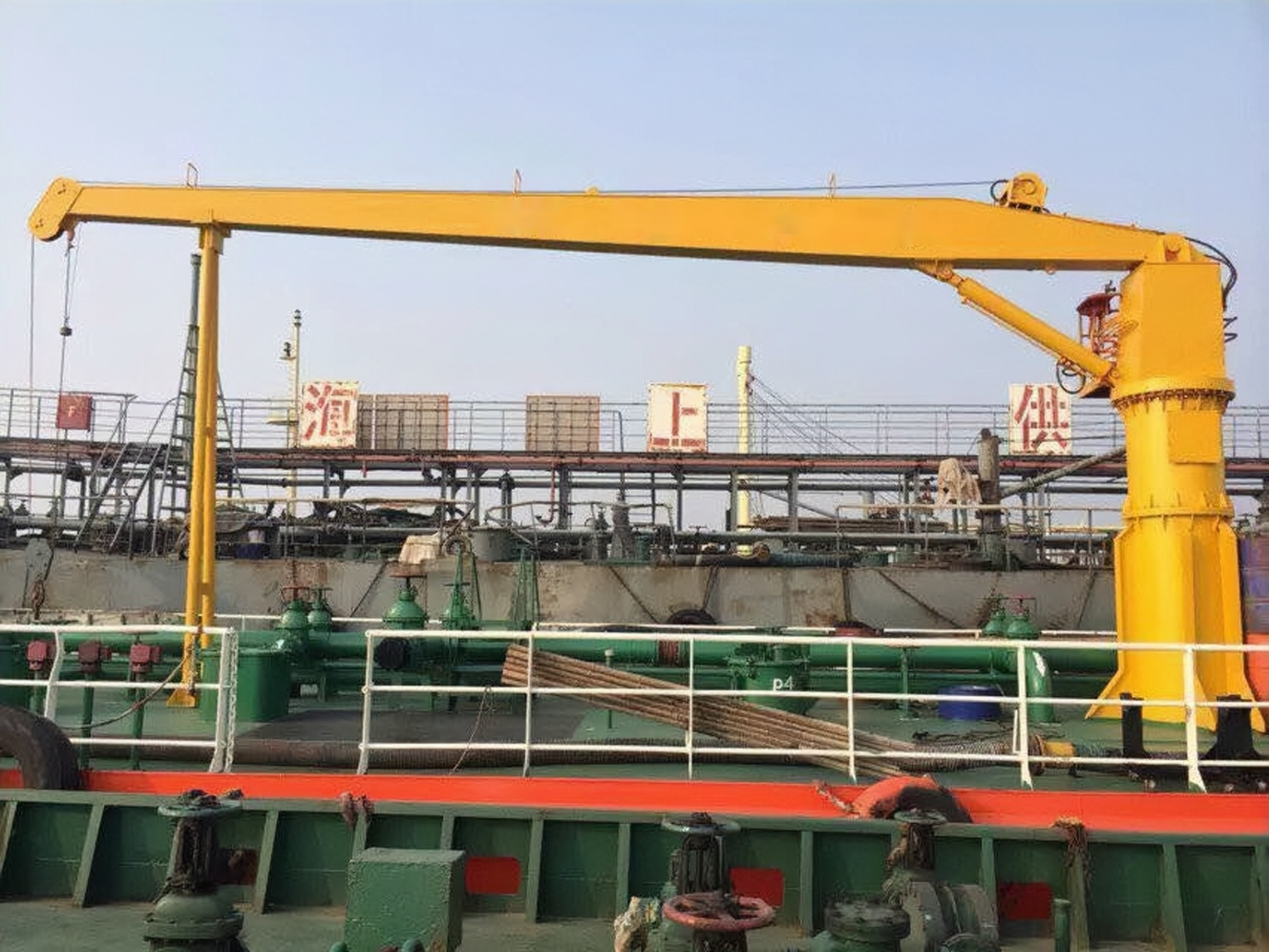 Hydraulic 30ton Marine Crane Stiff Boom Telescopic Deck Crane