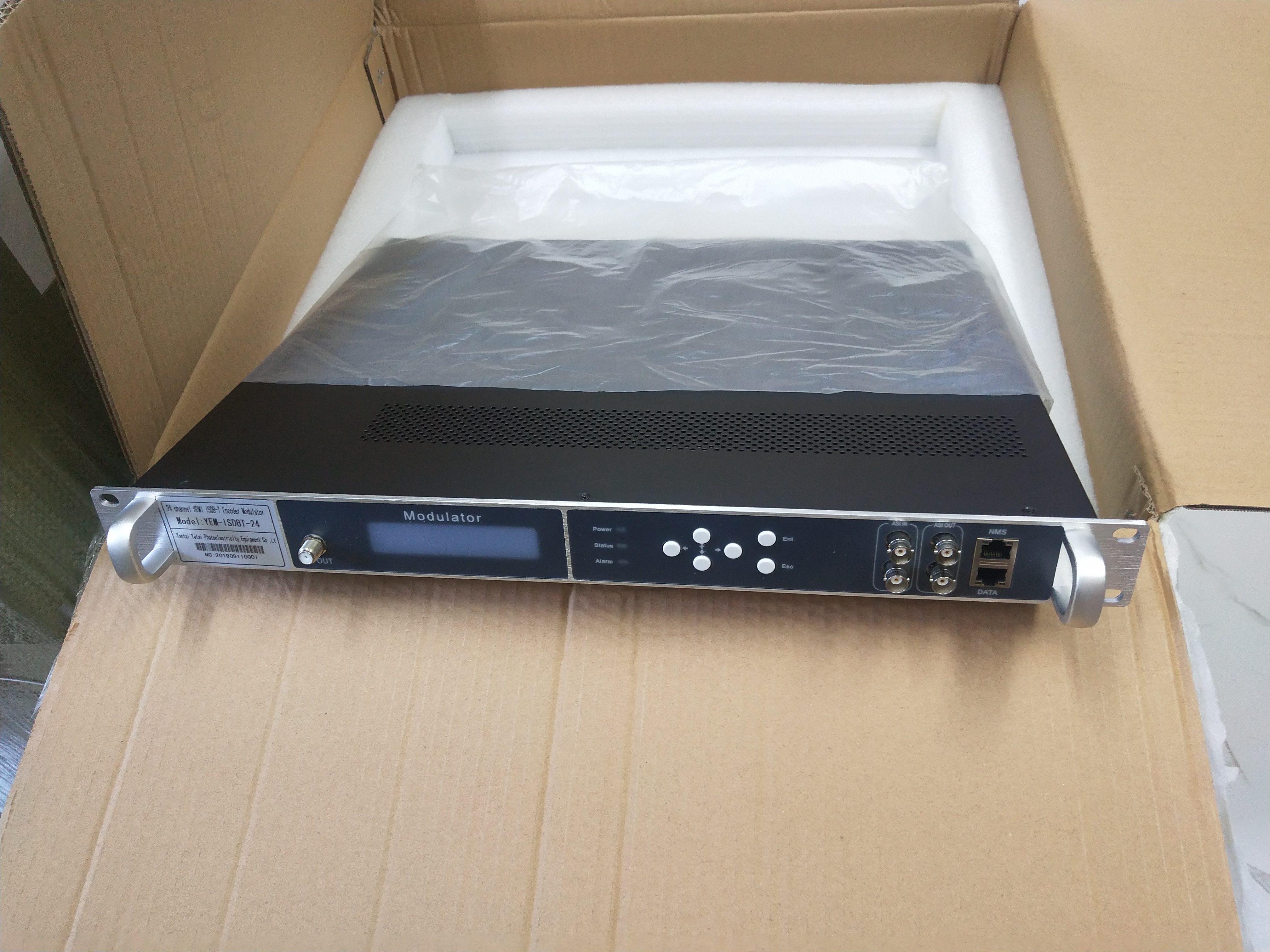 Warranty 1 years Yantai yatai HD to rf isdb-t dvb t2 dvb s2 clear view digital tv encoder modulator