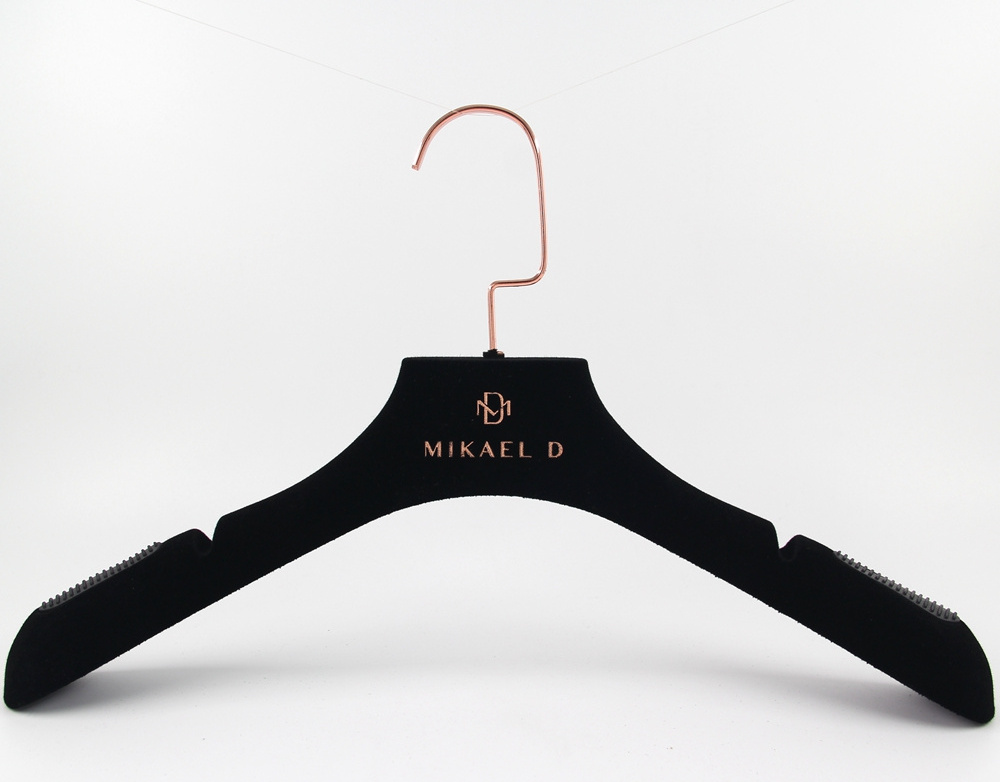 TH-152 black velvet clothes hanger with gold hook