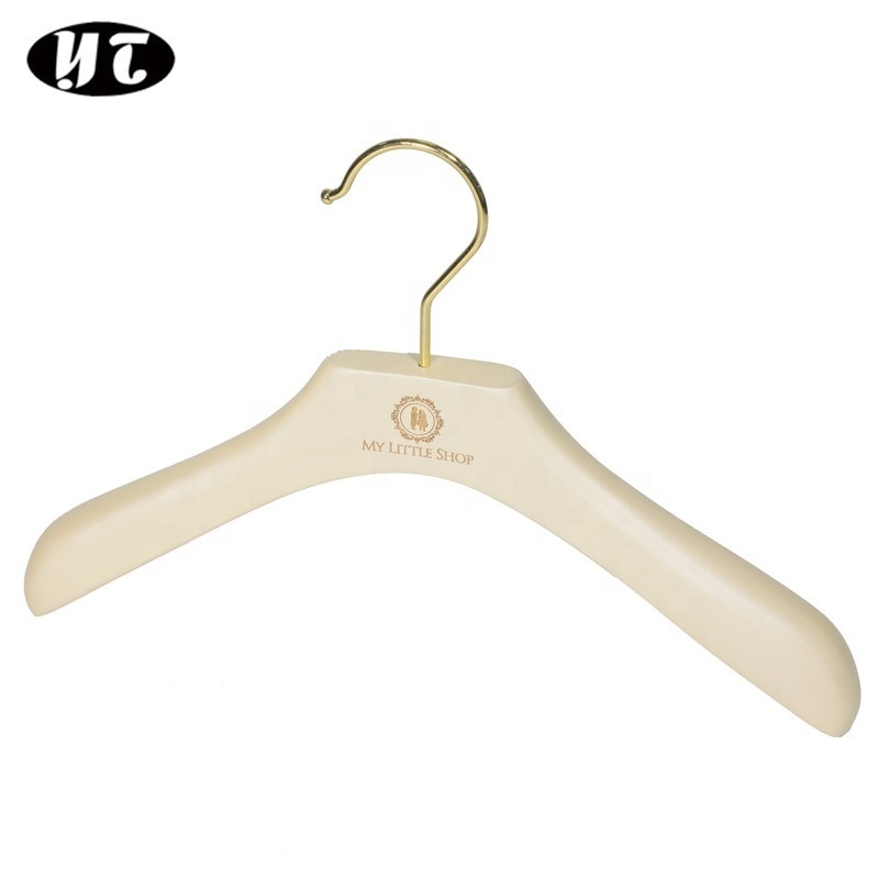 Pearl white custom baby infant wooden clothes hanger rack for kids gold hook hanger with logo