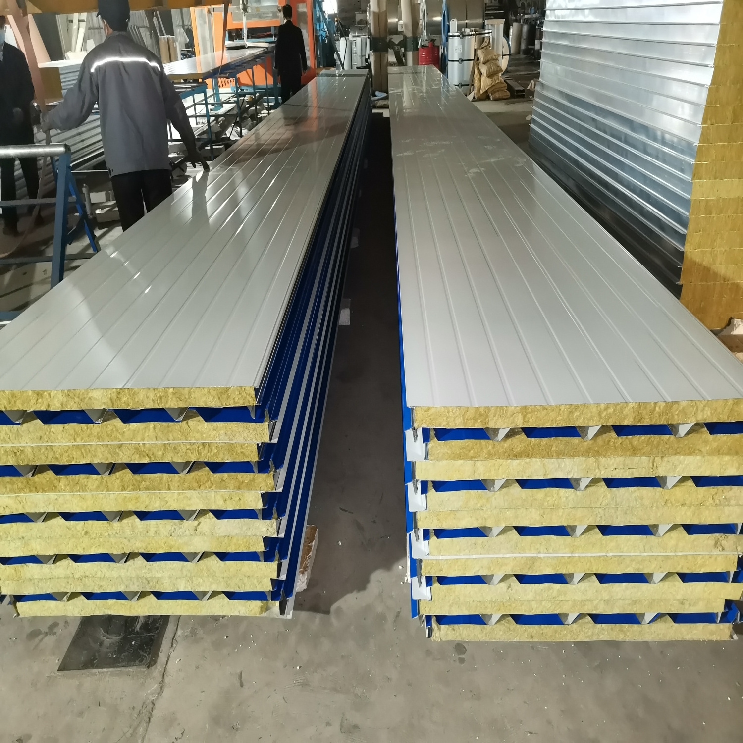 50-200mm Prefab Heat Insulation Fireproof High Density Mineral Wool Sandwich Panel for Wall/Roof/Ceiling