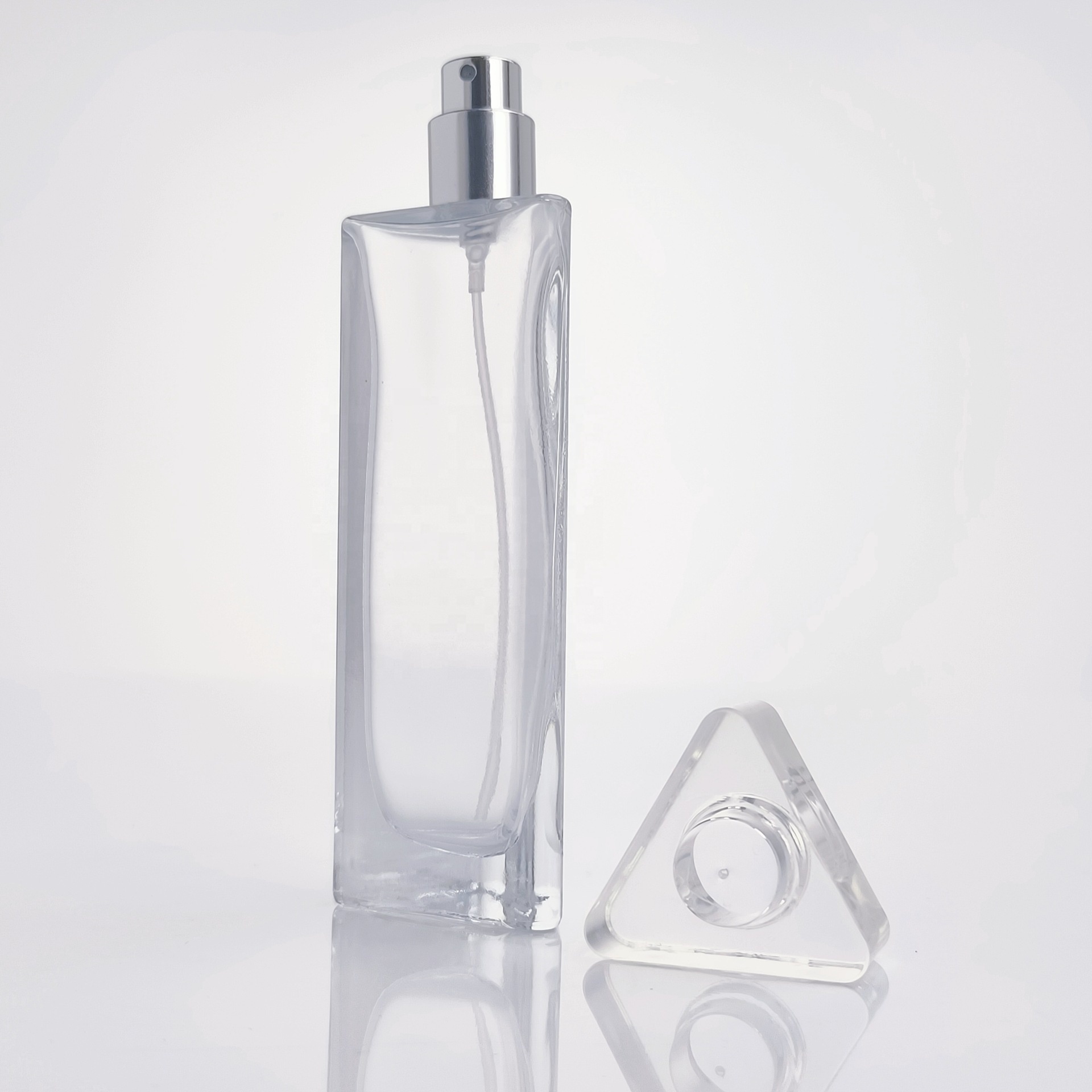 Free sample transparent triangle glass perfume bottles 30ml50ml empty luxury perfume cosmetics packaging glass spray bottle