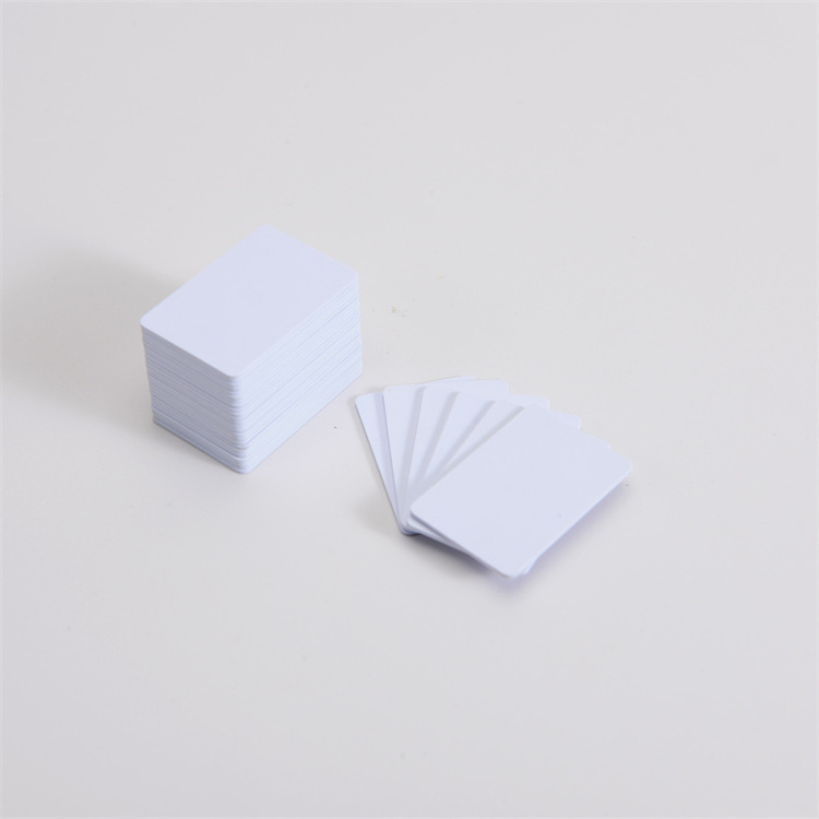 YTS Factory Price Wholesale Printable Pvc Ordinary Laminated Plastic White Card PVC Blank Card T5557 Chip