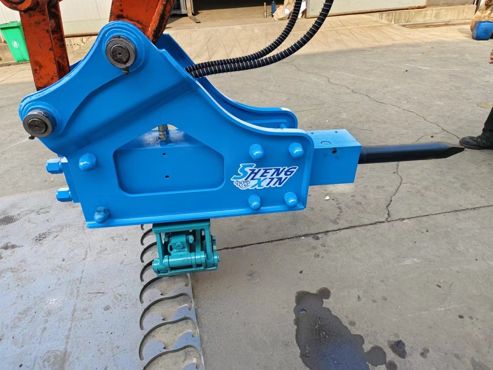 High-quality, durable, stable and safe factory outlet excavator rock hammer