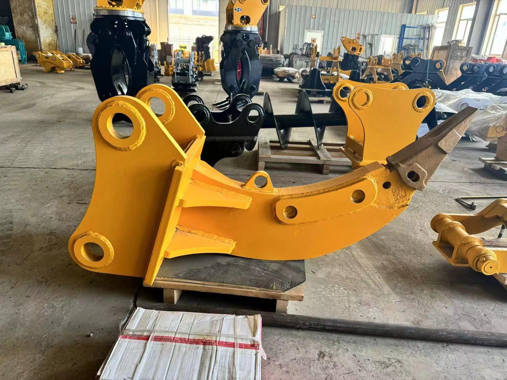 New Excavator Rock Single Tine Ripper Tooth/Hook Attachment Condition New Core Components Engine