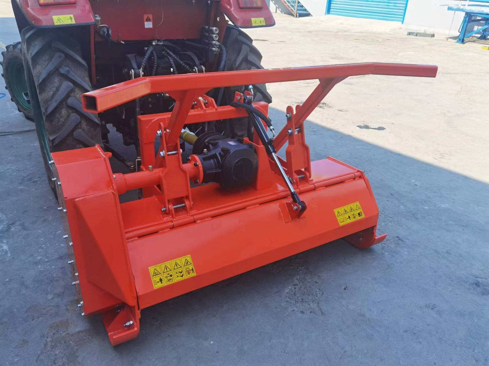 Forestry mulchers for PTO tractors with fixed tooth rotor