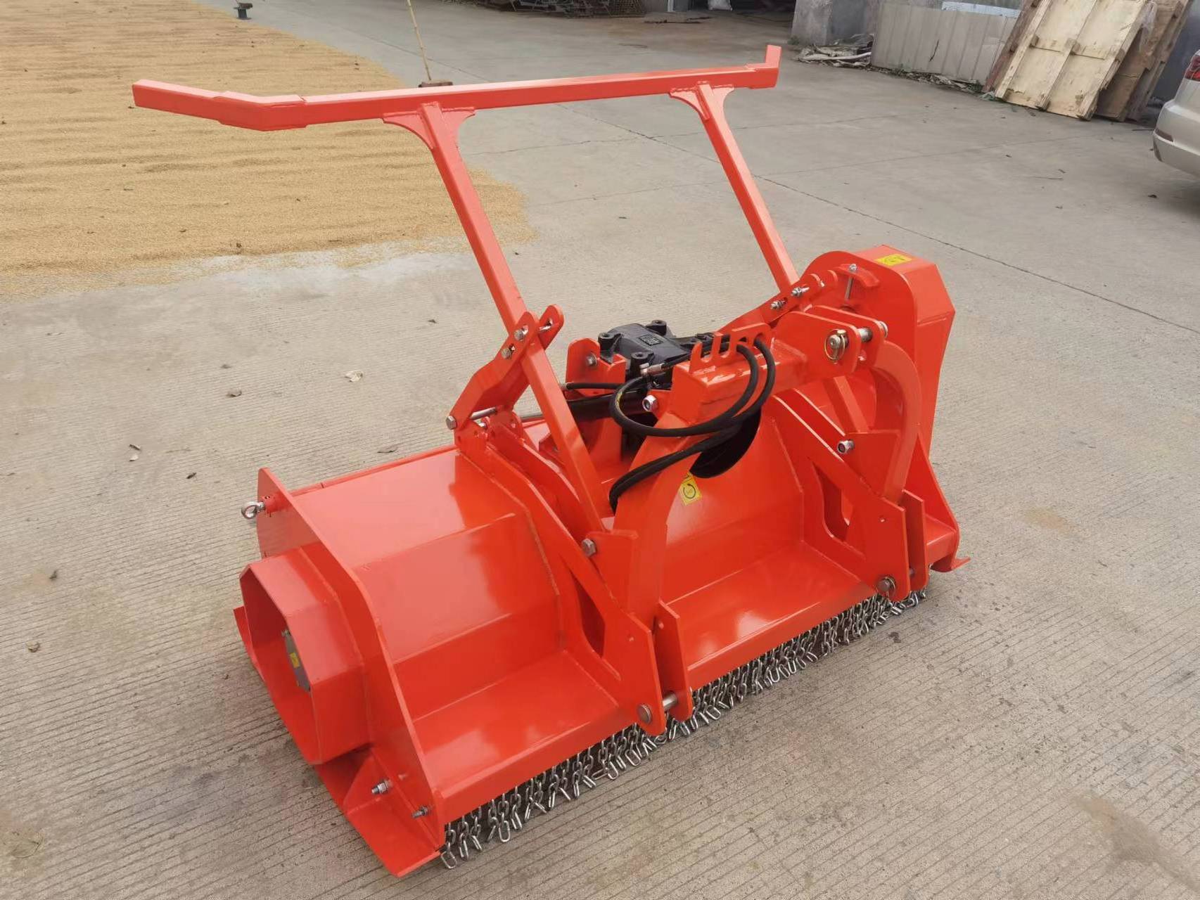 Forestry mulchers for PTO tractors with fixed tooth rotor