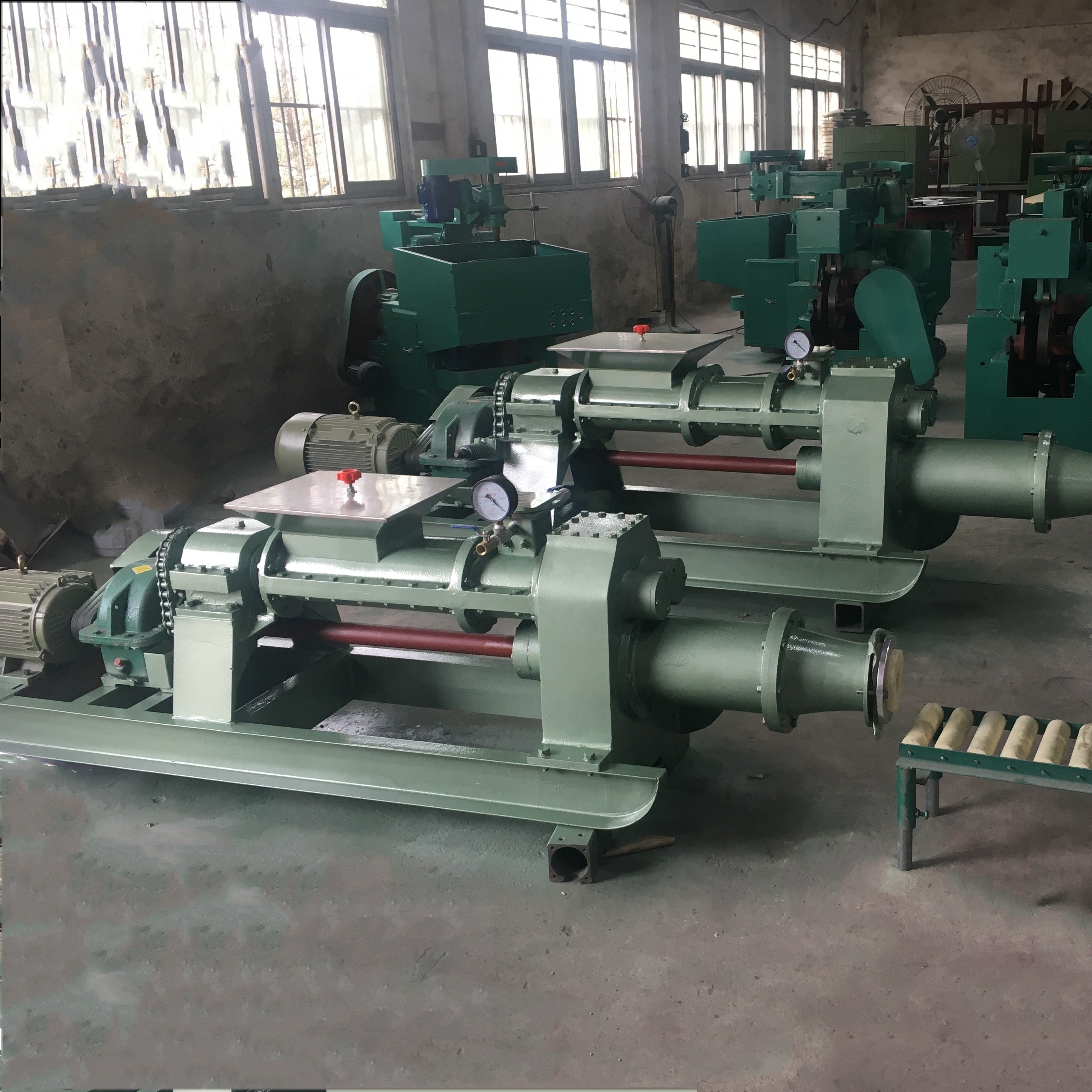 Professional Vacuum Pug Mill Clay Degassing Mixer Machine