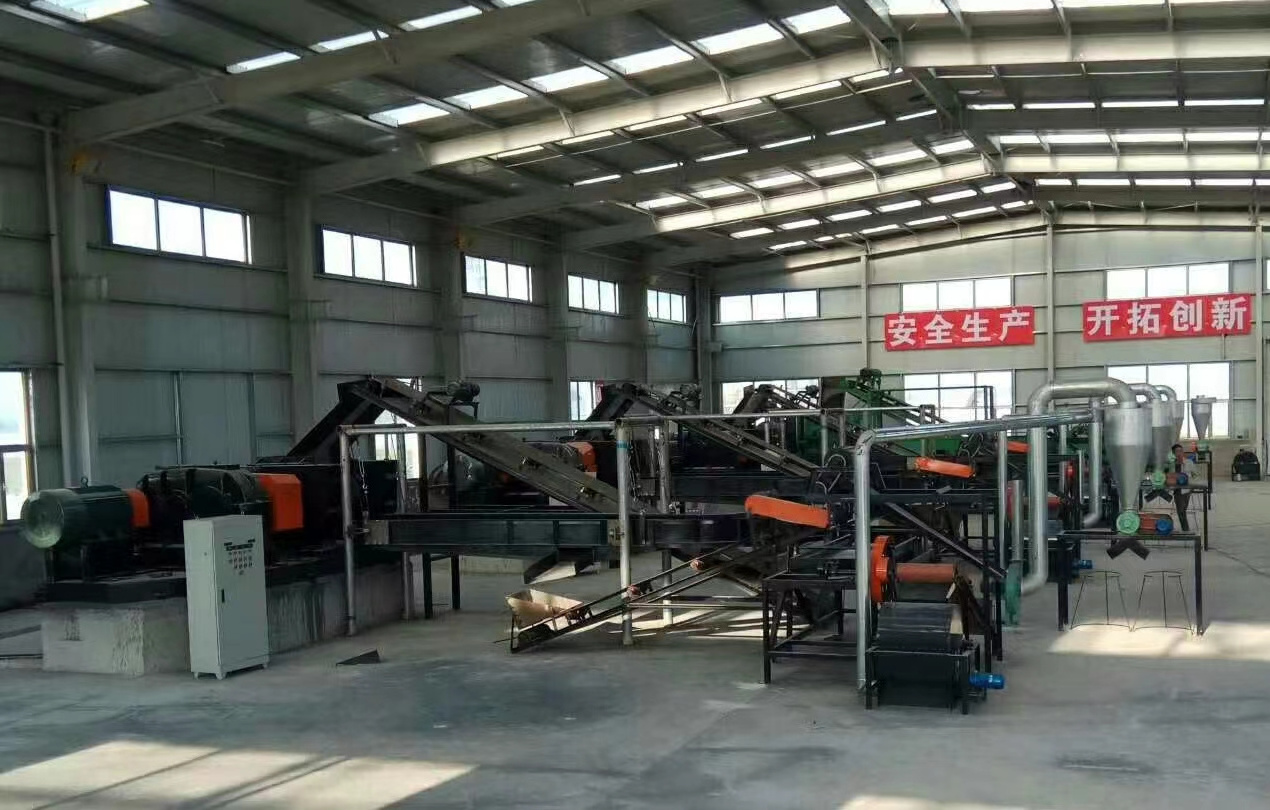 Tire Recycling Rubber Shredder Machine, Tyre Shredder Plant, Tire Granulator Machinery