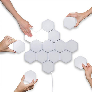 DIY Touch Sensor Hexagonal Light, 10 Pack Honeycomb Modular Quantum Light Hexagonal Wall LED Lamp