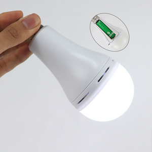 Good Quality Rechargeable Led Emergency Bulb For Power Outage Camping Outdoor Activity 9w 12w 1400lx E27 85000k