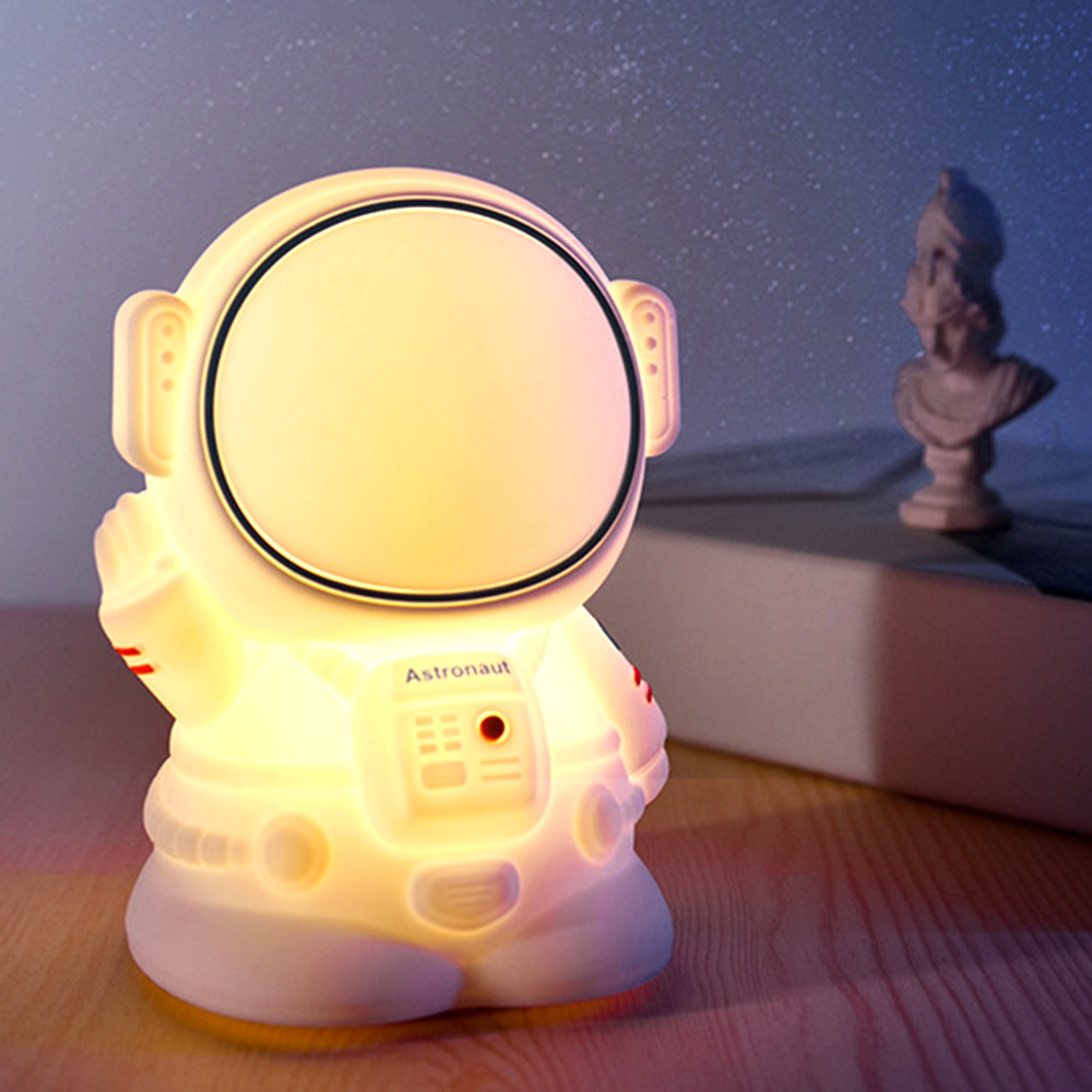 7 Colors Tap Tap Astronaut Lamp Led Rechargeable Squishy Cute Silicone Night Light for Kids