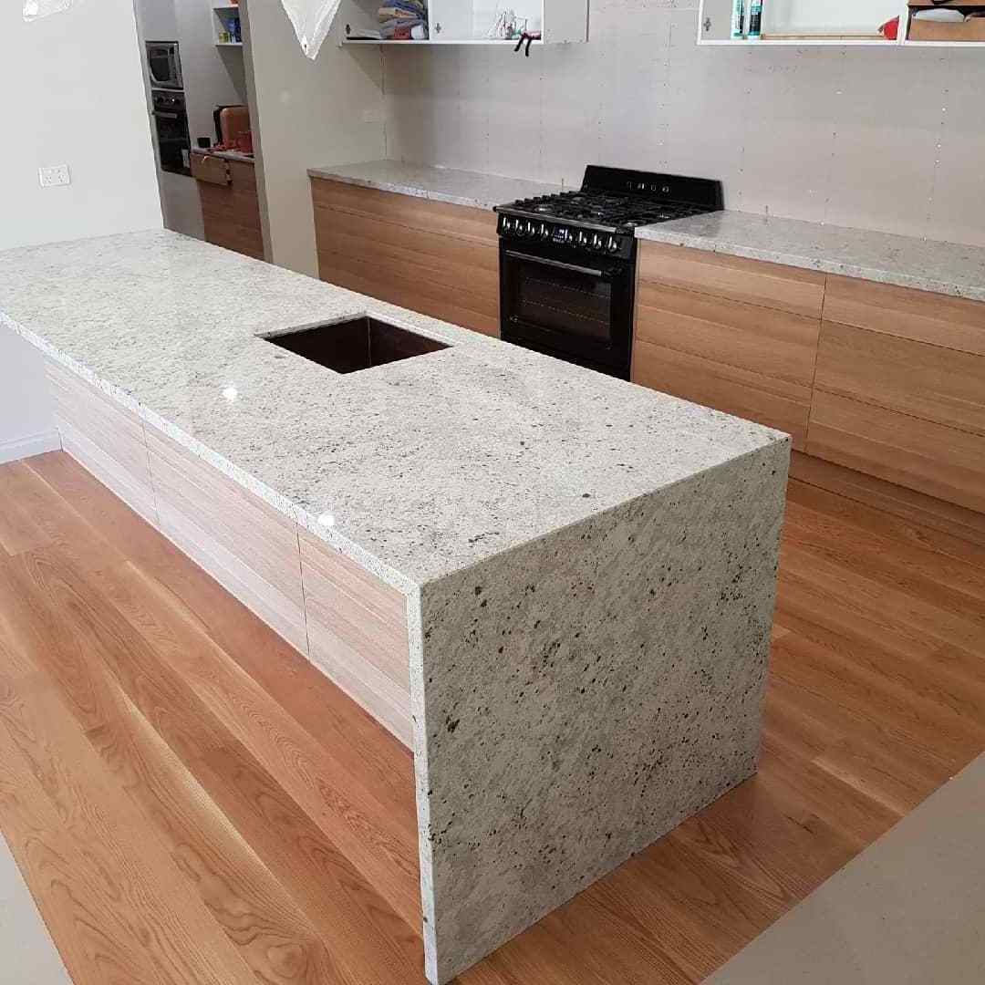 Natural Granite Stone Countertop Prefab White Granite Kitchen Countertop