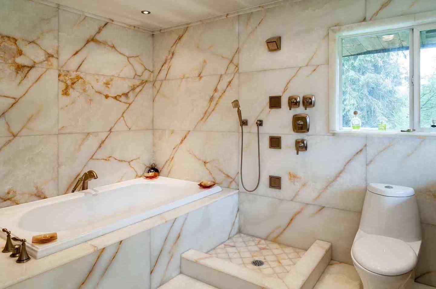 Onyx Marble Shower Wall Panels Bathroom Waterproof Translucent Marble White Onyx Slab