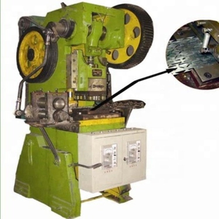 Razor barbed wire making machine