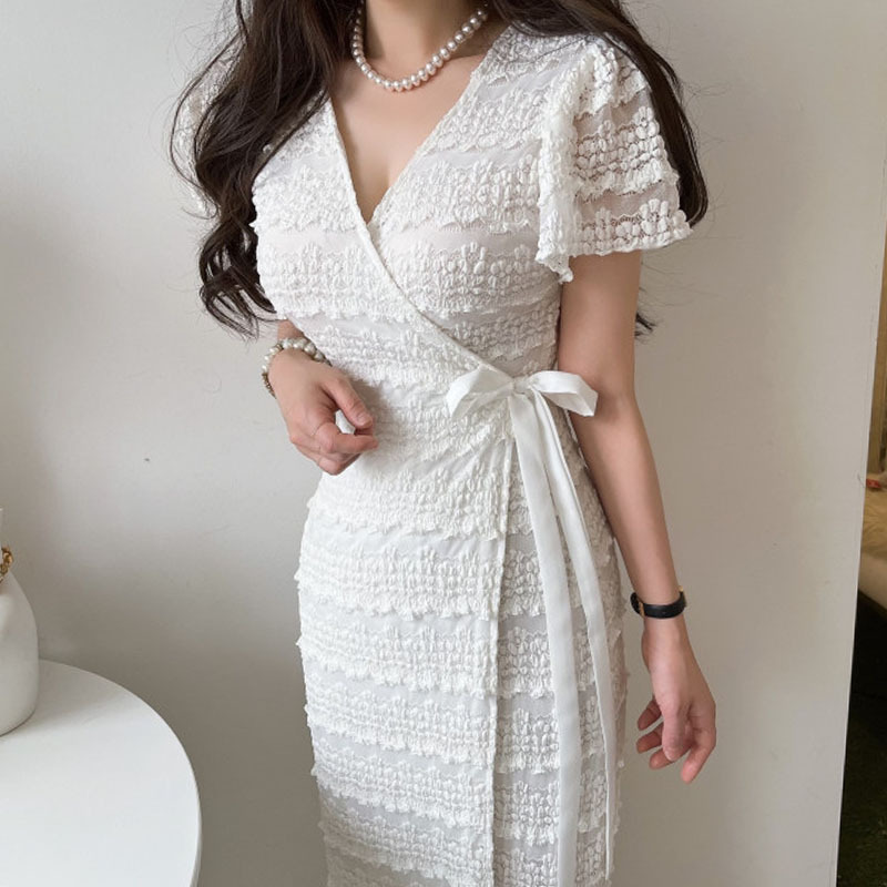 Wholesale 2023 Summer French  Style Lace Hook Elegant Style V-Neck Lace Up Waist Slim Women's Dress