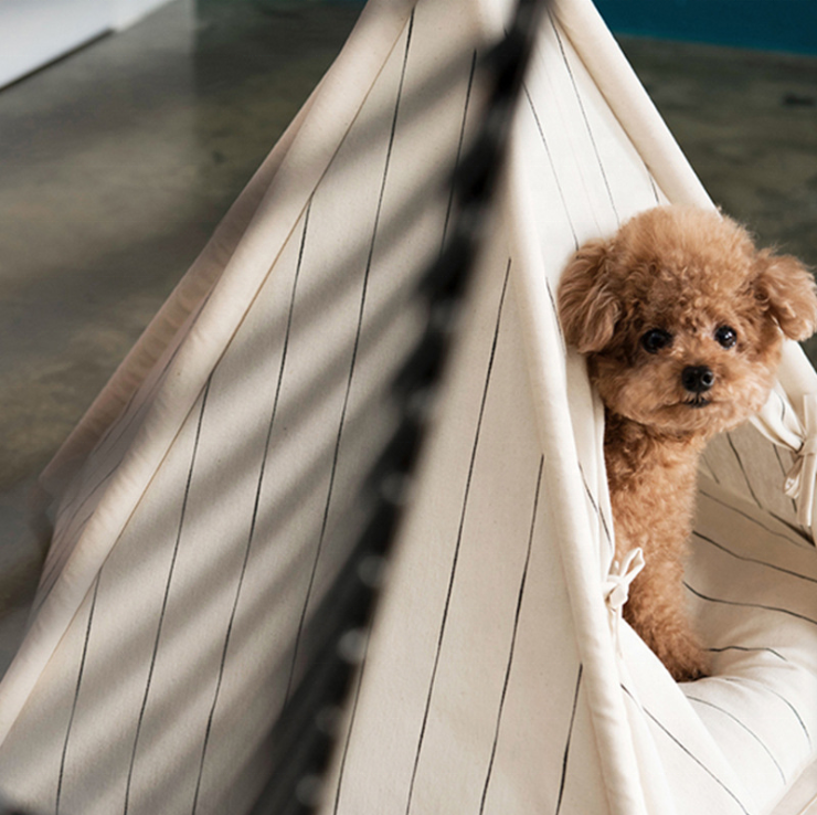 Lovely Summer Triangle Wooden  Pet Bed &Tent &House Cat Teepee for Dog and Cat with Cotton & Linen Cushion