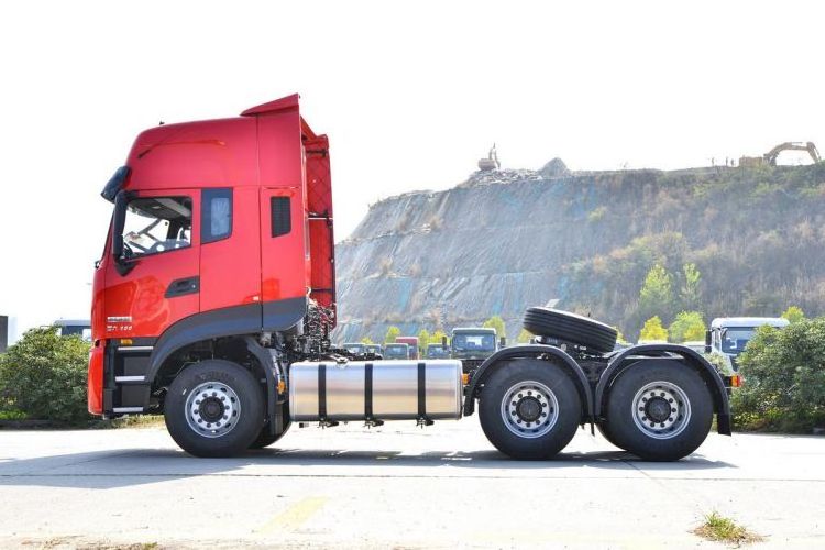 Hot boutique used new cars Dongfeng Tianlong KL Heavy truck Light win version 460 HP 6X4 tractor trucks