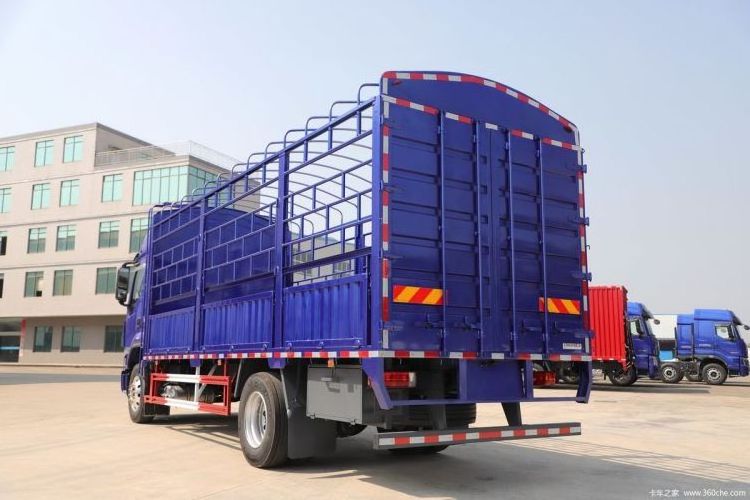 Hot boutique used car Dongfeng Liuqi Chenglong H5 medium truck 290 horsepower 4X2 6.8 meters warehouse truck freight truck