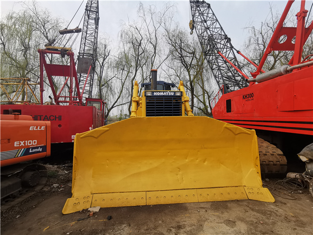 second-hand Komatsu D155A  crawler bulldozer ,used agriculture and earth-moving Machinery super-condition