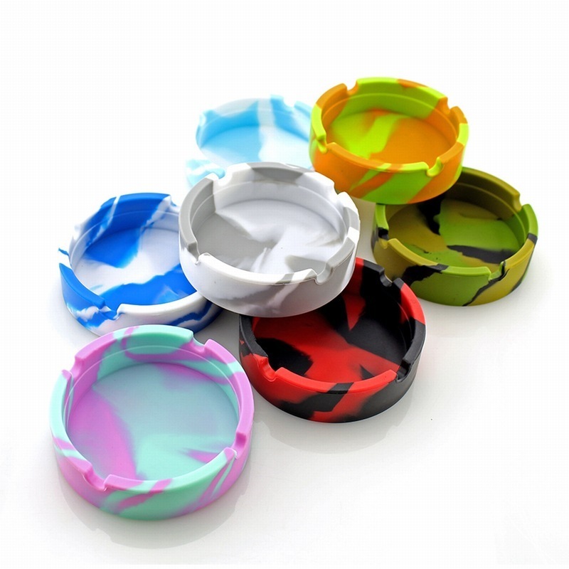 Silicone Ashtray Eco-Friendly Portable Unbreakable Tabletop Tray for cigarettes, Blunts,Cigar, Lighters, Rolling Paper