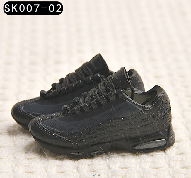 Wholesale Fashion  3D Mini AJ Sneaker key chain 3D MINI Sports Running shoes keychain 95 Air Ma x