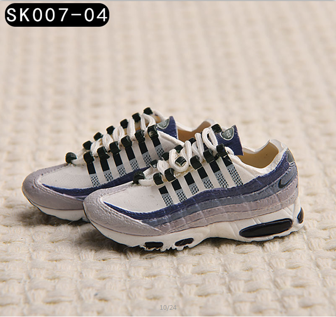 Wholesale Fashion  3D Mini AJ Sneaker key chain 3D MINI Sports Running shoes keychain 95 Air Ma x