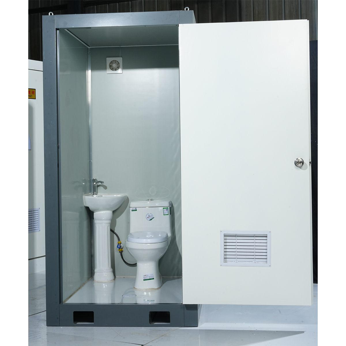 Lyroe Portable Prefab Rent Outdoor Restroom Mobile Toilet Portable Restroom Shower Toilet for Sale