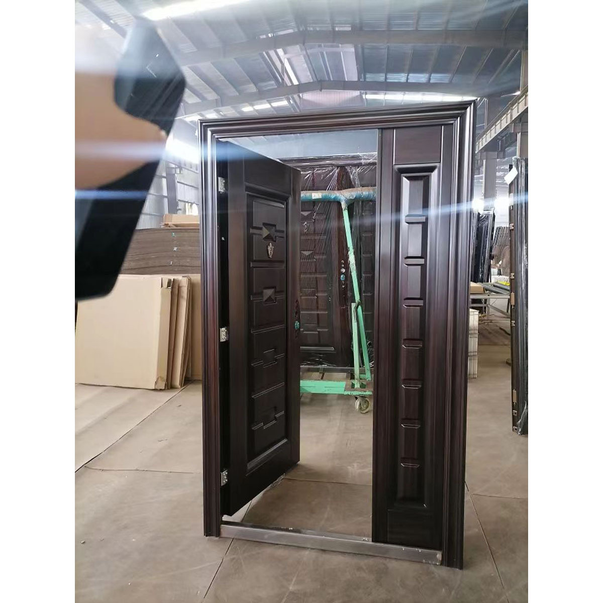 Lyroe New Arrive Wholesale High Quality Steel Door Premium Durable Design One and half Door