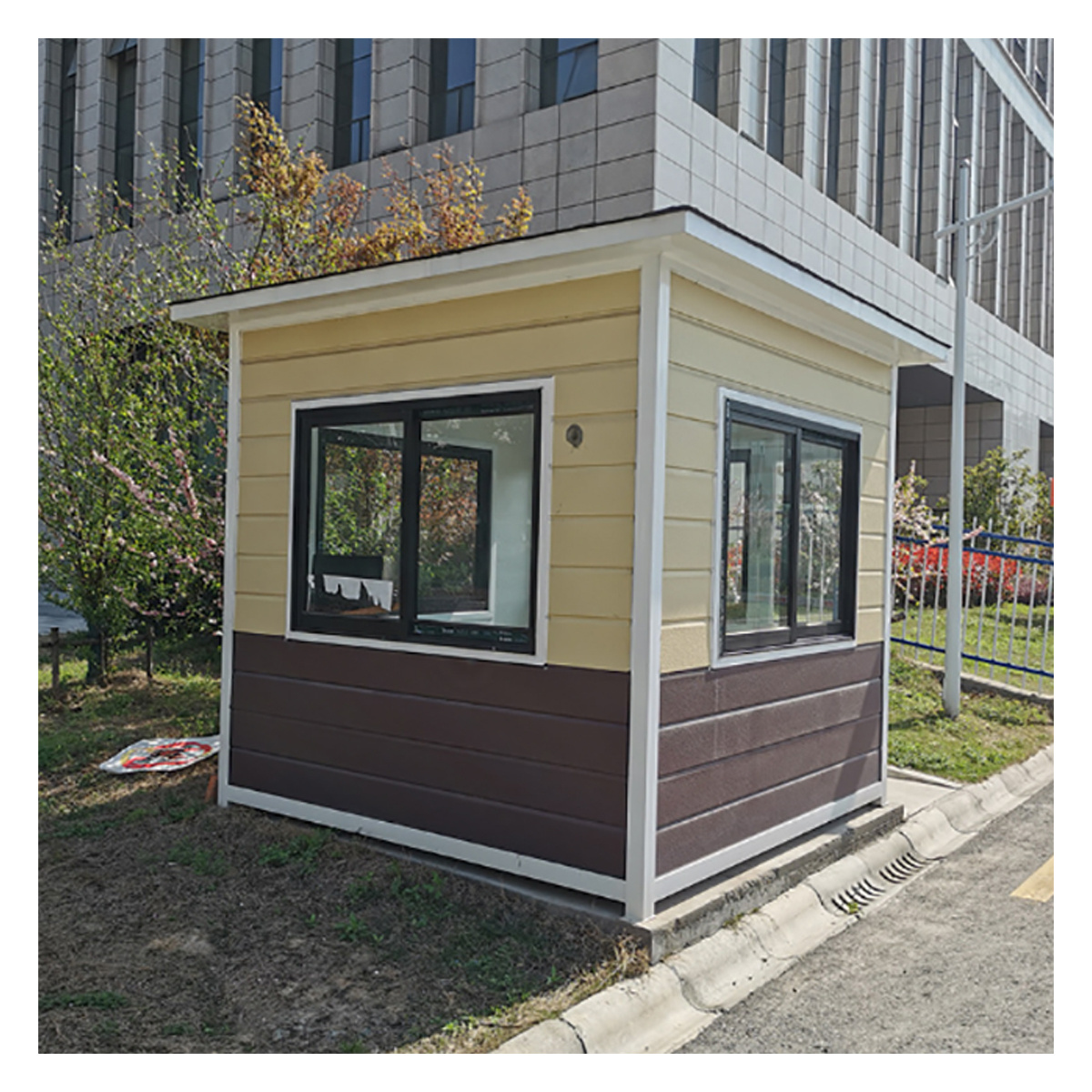 Outdoor Carts Kiosk Demontable Portable Prefab Toll Ticket Booth Mobile Sentry Box for Sale