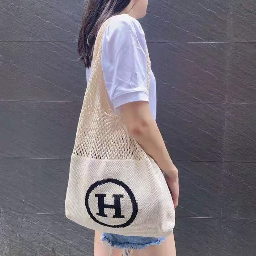 Customized MOQ 50pcs Korean hollow out knit bag 29colors beach acrylic woven shoulder bag casual knitted bag for women