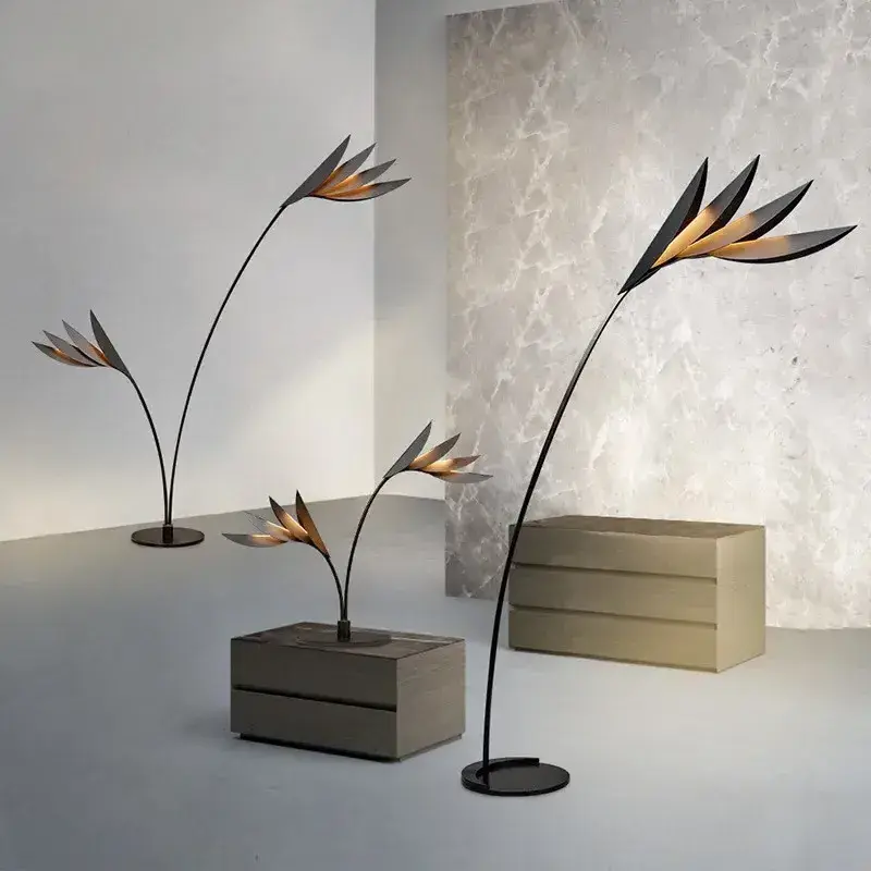 Living Villa Flamingo Leaf-Shaped Table Designer Modern Minimalist Model Room Floor Lamp