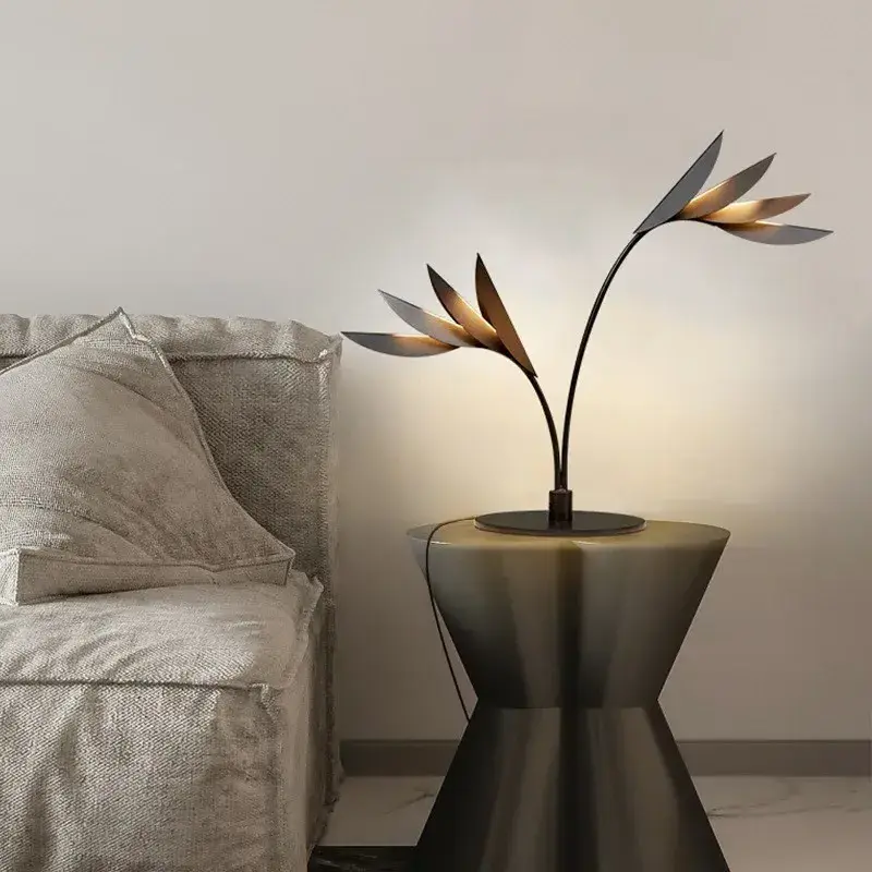 Living Villa Flamingo Leaf-Shaped Table Designer Modern Minimalist Model Room Floor Lamp