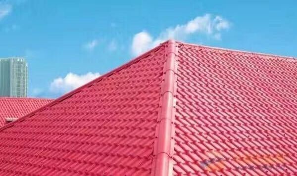 PVC synthetic resin roofing tiles waterproof and heat insulation roofing sheet shingles in cheap price and good quality