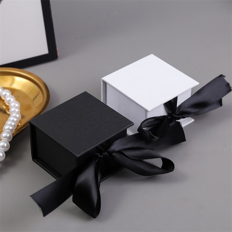 Wholesale Jewelry Boxes Packaging Luxury Joyas Joyeria Jewelry Gift Boxes With Custom Logo Rigid Storage Paper Box