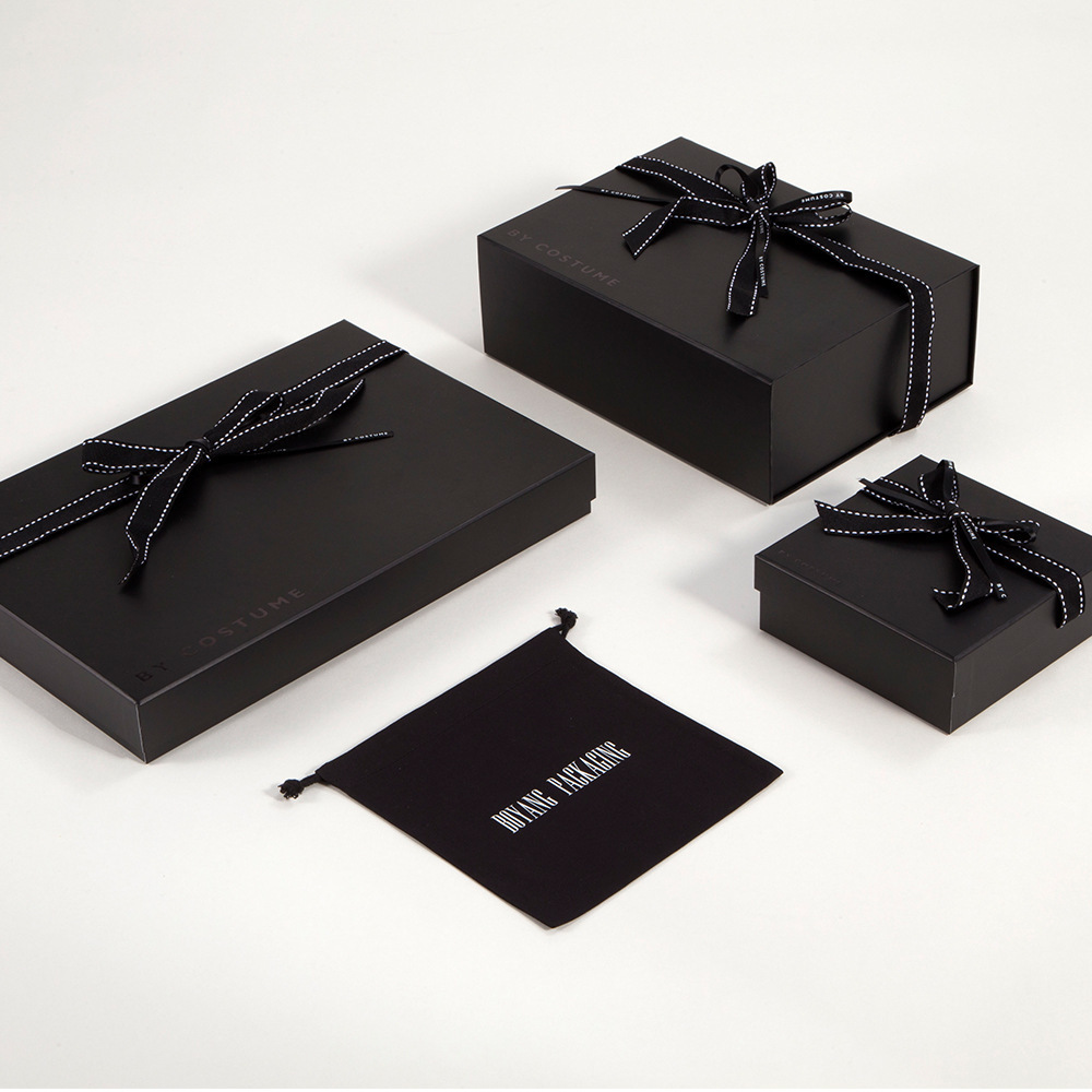 Custom Cardboard Black Empty Shoes Packaging Magnetic Closure Gift Box With Ribbon