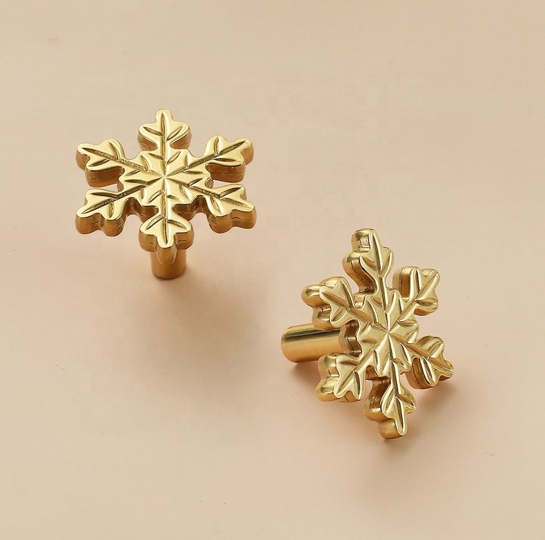 Hot sale creative flower leaf feather snowflake bamboo brass kitchen cabinet pulls and knobs gold