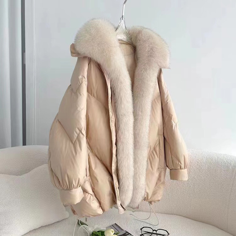 2022 new detachable big fox fur light weight collar down white women's winter down jacket with fur