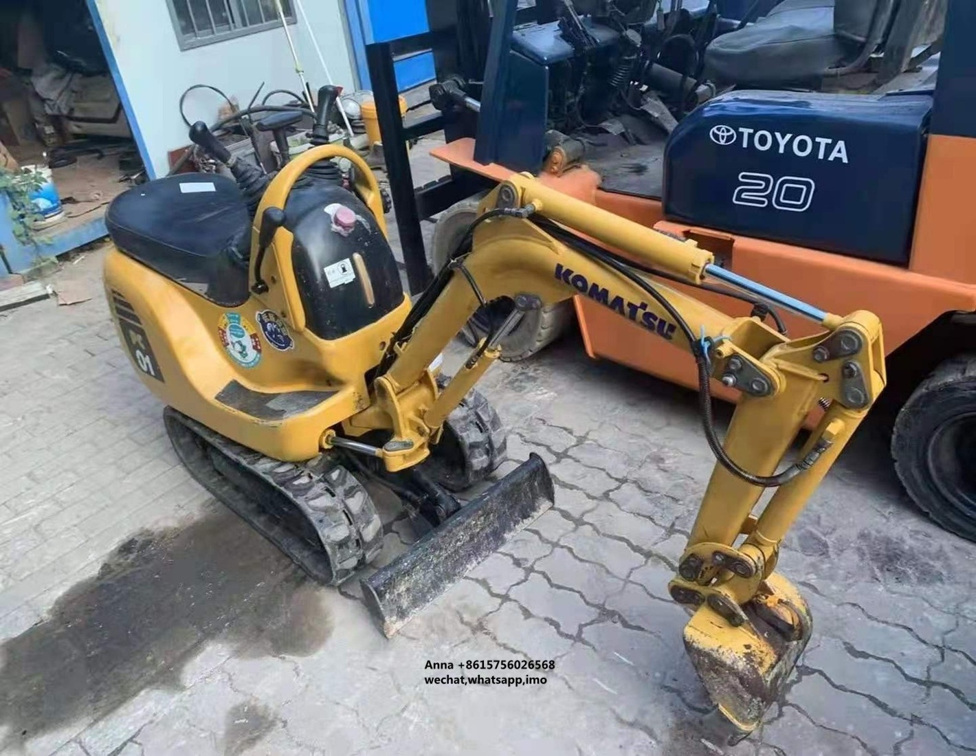 Used Micro Digger 300kg Komatsu PC01 mini Excavator