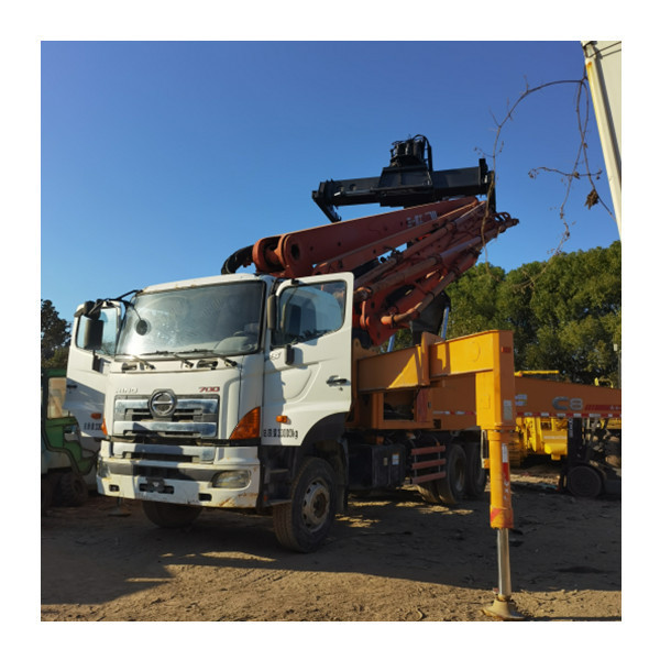 used sany concrete mixer truck with pump with hino 700 chassis for sale